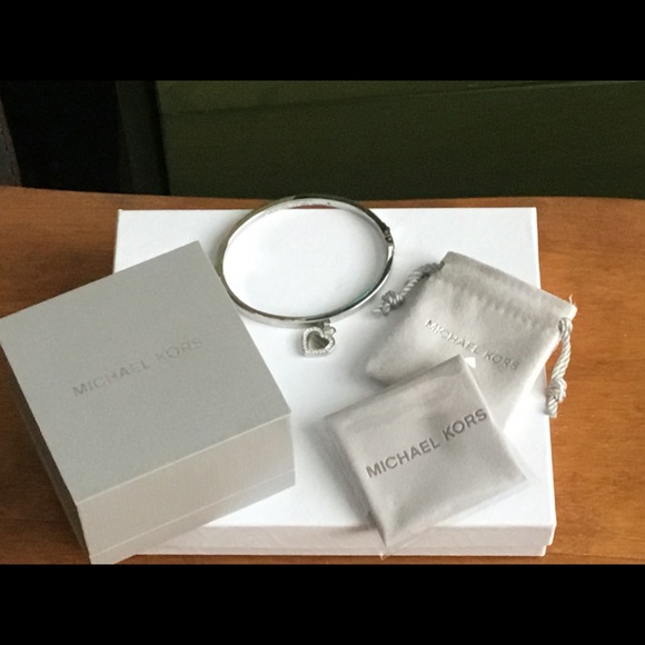 Michael Kors Jewelry - Michael Kors bracelet Michael Kors Jewelry - Michael Kors bracelet